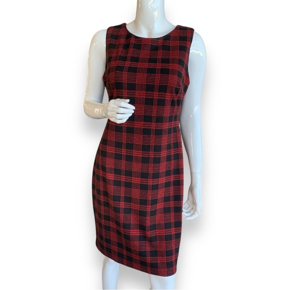 TOMMY HILFIGER RED & BLACK PLAID SHIFT DRESS. WOMEN’S SIZE 10 - Picture 2 of 10